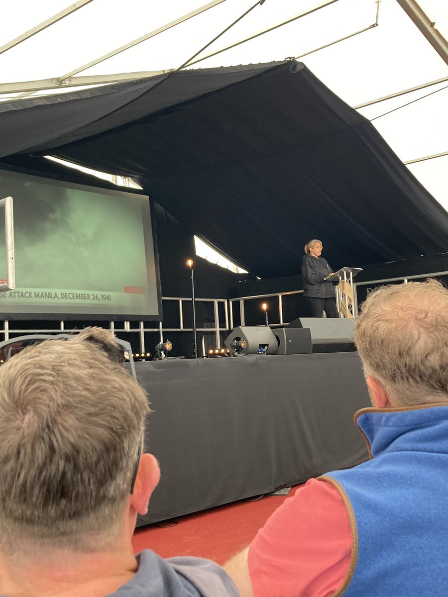 WHW_westmidsIC's tweet photo. Fantastic talk on the Philippines from @churchill_alex and belated happy birthday too. Really great talk #isdw https://t.co/qcdkWX9GoJ