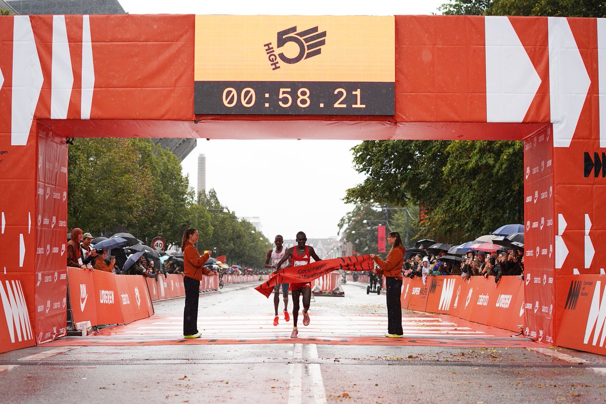 Nicholas Kipkorir from Kenya wins the Copenhagen Half Marathon 2025 in 58:23. 
See all results as well as the livestream here: live.cphhalf.dk
#cphhalf