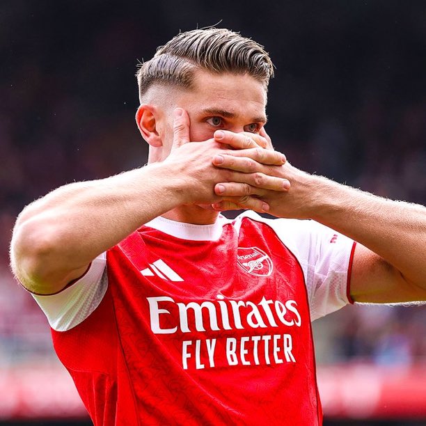 3 goals in 4 games! My Striker 🇸🇪 
#AFC
