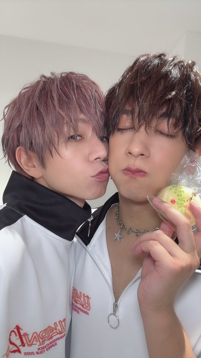 浦島坂田船仙台公演ありがとうございましたー！！！

今日はうらしまでツーショット！！！

次は福岡だー！！！
ファイナル頑張るぞ！！！！

たぬぽん