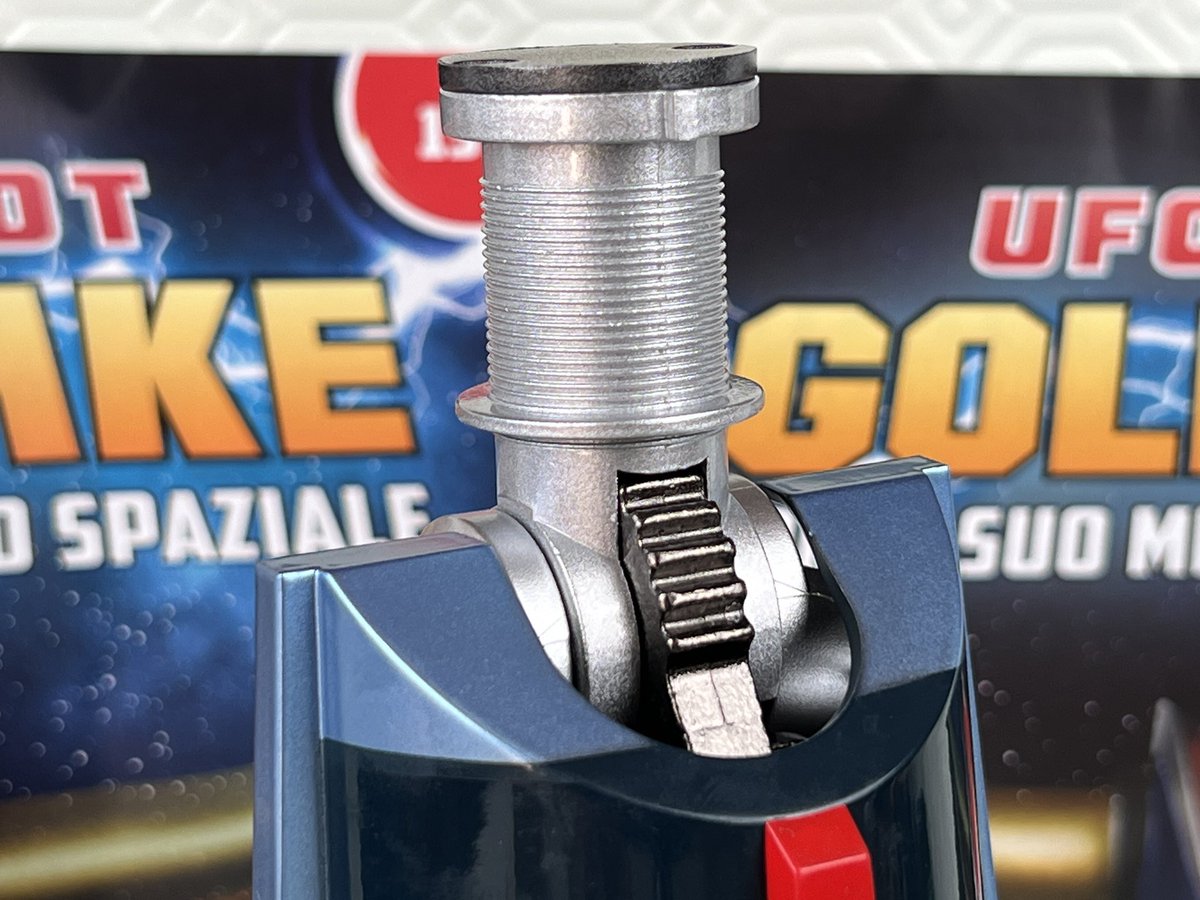 Un ginocchio poderoso con articolazione tutta in metallo! Questo ed altro ancora nel nuovo video in programmazione sul canale YouTube <a href="/AndrewRiker1/">Andrew Riker</a> 

#goldrake #uforobotgoldrake #uforobotgrendizer #goldorak #hachette #hachettefascicoli @hachette_fascicoli