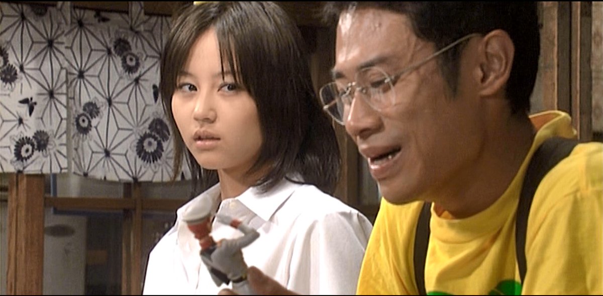 uraniwamoviecom's tweet photo. @skmz_icg 電車男の堀北真希はまだケータイ刑事の前で、女優の表情というにはまだ未達なまま演じてるのが逆に新鮮。駄目な兄貴を要所要所で支えてる、エルメスと結び付けたキーパーソンだし��い役を掴んだと思いますね https://t.co/RTYGaPKkEY