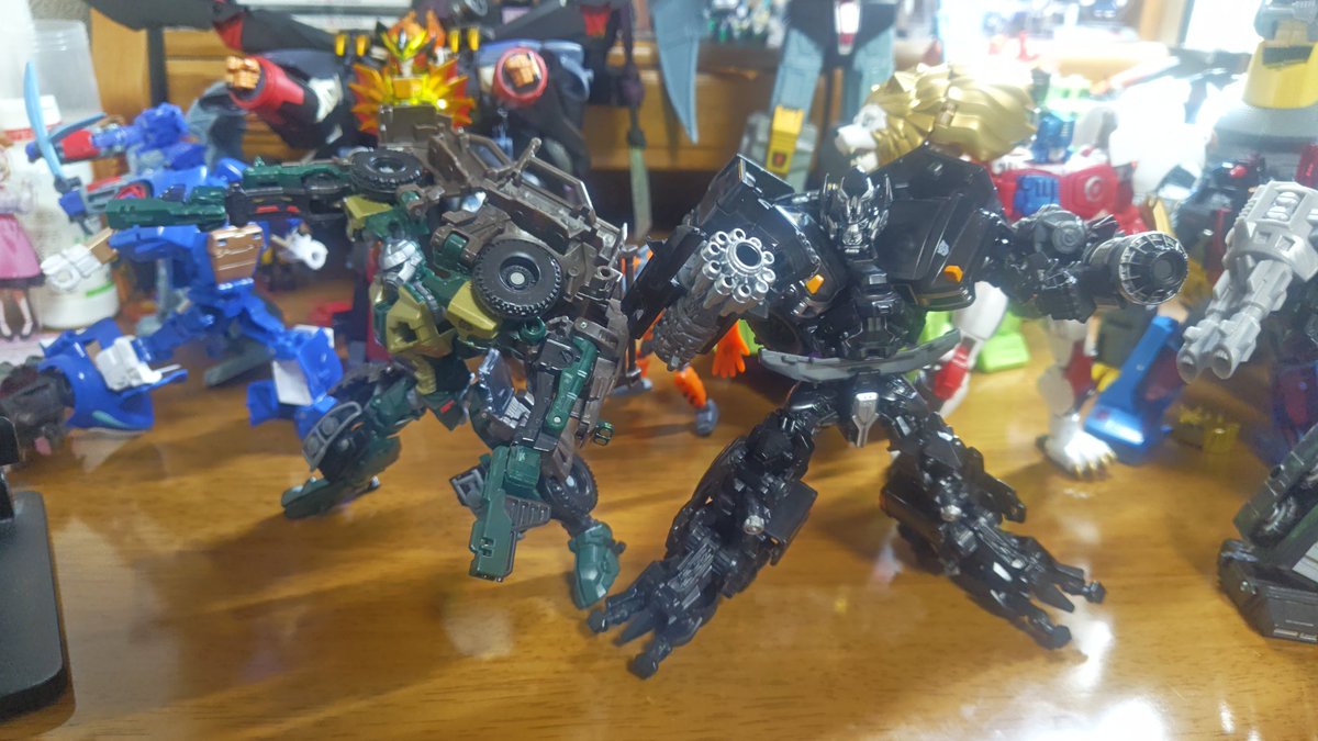 スタジオシリーズのアイアンハイドいいよなあ