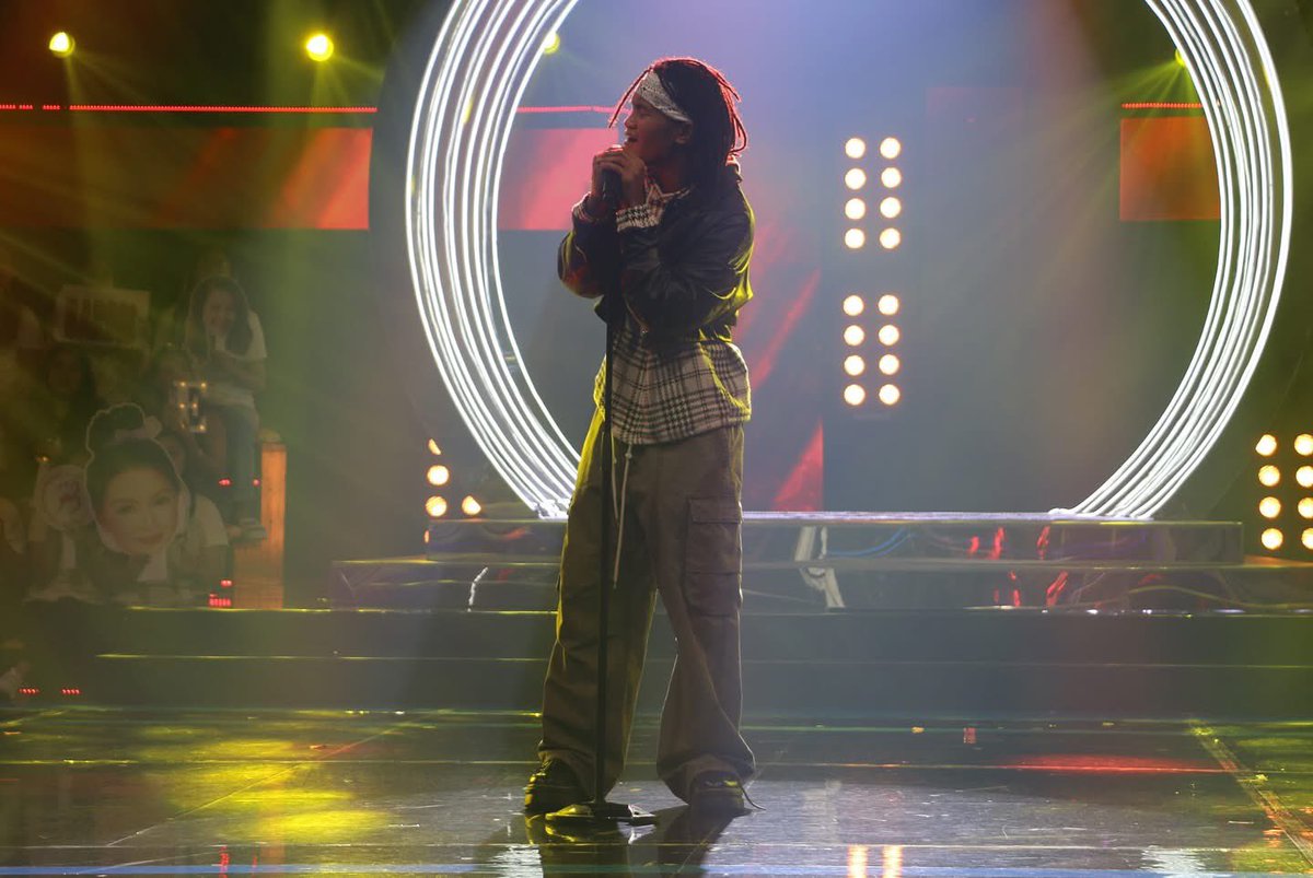 AllOutSundays7's tweet image. Jong Madaliday debuts on #AllOutSundays after his win as the Grand Champion of #TheClash2025! 🏆#AOSLakasMoSaAmin