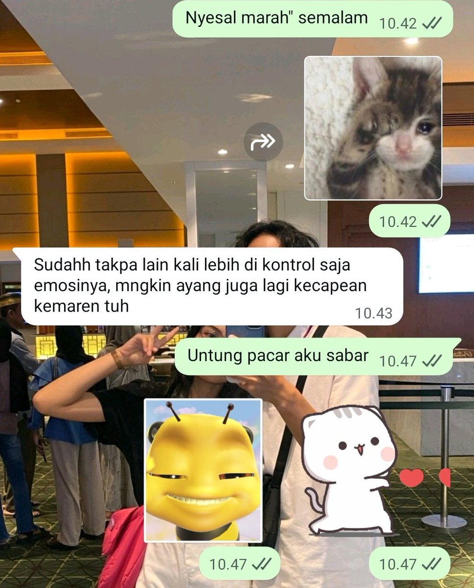 _jeejee00's tweet image. Gemec, aku merajuk tida mau mam padahal lapar, trsss sendok sm garpu di lap sma bep, abis itu di omongin suruh mam nya lembuttt😤