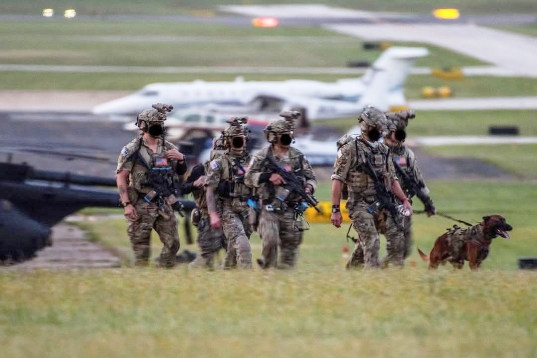 ColdJasonMF's tweet image. 🇺🇸1st SFOD-D/CAG latest exposure.
FPG-21, MCX CSAW

#cag #deltaforce #military #tier1 #jsoc #smu #specialforces #specialwarfare #tactical #sig #mcx