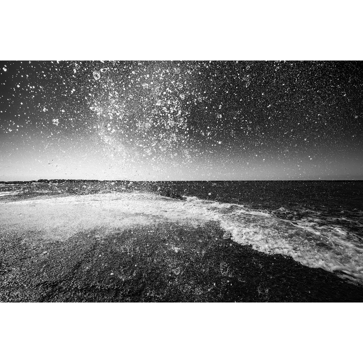 fam_aa_gallery's tweet photo. 【作家情報｜草彅裕｜「水を掬ぶ」平福記念美術館】

famAA所属作家、草彅裕の展覧会「水を掬ぶ」が平福記念美術館（秋田・仙北市）で開催中です。同館は草彅の地元である角館町にあり、同町出身の日本画家・平福百穂とその父である穂庵の画業を顕彰する公立の美術館です。 https://t.co/plPcJKvAIt