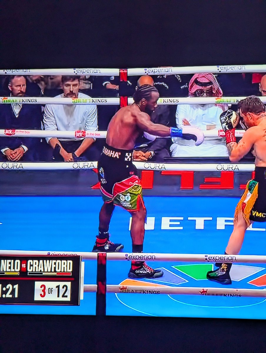 LeMainz_'s tweet image. The last time I saw @MrBeast In person was @vidsummit . Good to see him love and loving it up!