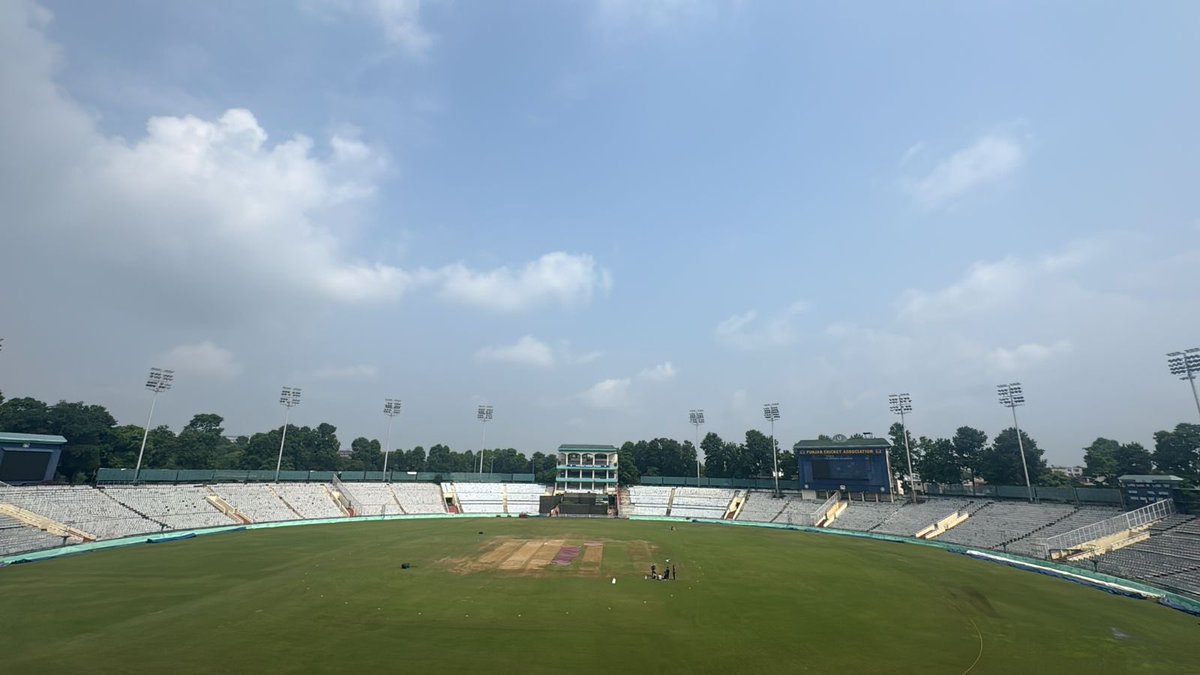 pcacricket's tweet image. 🌧️ Match delayed due to wet outfield in Mohali ⏳
PCA Orange 🟠 vs PCA Grey ⚫ | Maharaja Ranjit Singh Cup 🏆

#MaharajaRanjitSinghCup #PunjabCricket #MensT20 #PCAOrange #PCAGrey