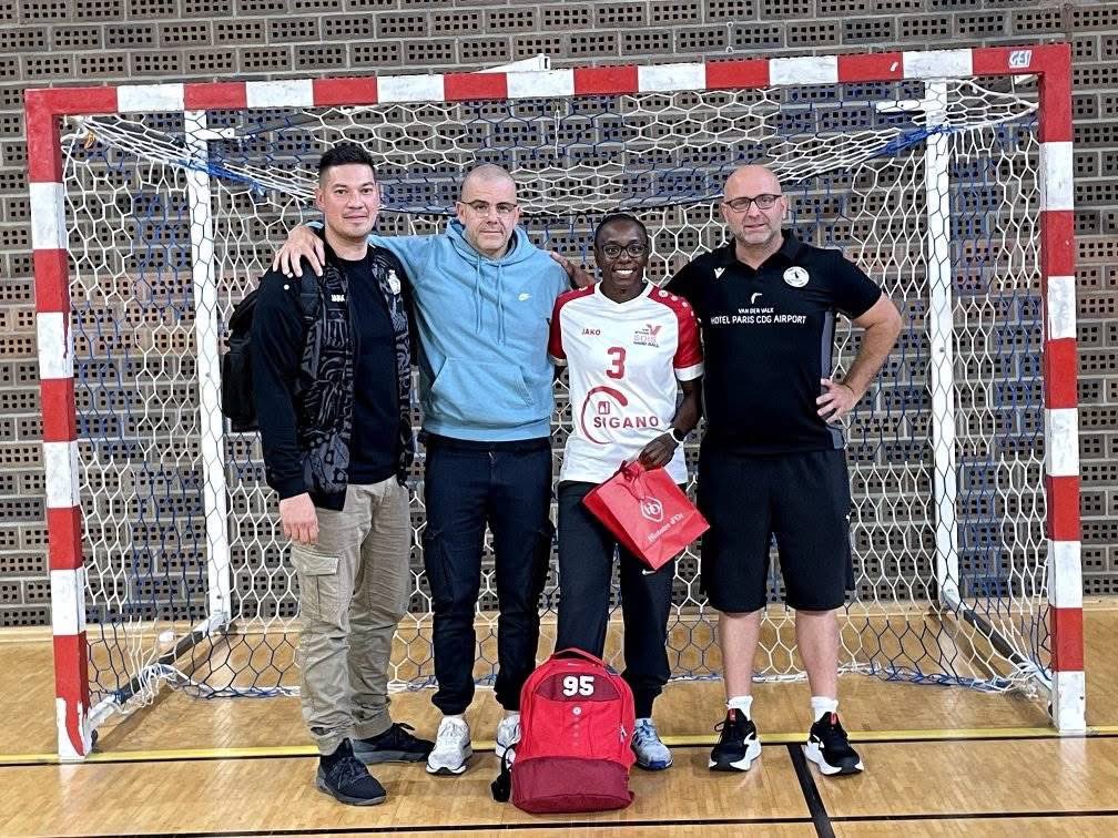 👏 Bravo à notre équipe de handball qui termine 4ᵉ du championnat de France !
✨ Et pour la 3ᵉ année consécutive, nous repartons avec le trophée de la meilleure joueuse !

Merci à eux d’avoir porté haut nos couleurs 💙🤍❤️ #SDIS95#pompiers UDSP 95
#Handball #ChampionnatDeFrance