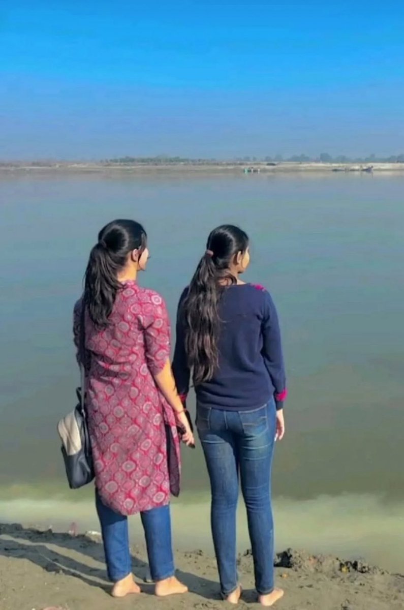 कुछ नज़ारे ऐसे होते है 

जिन्हें निहारते रहो 

दिल है कि मानता नहीं 

#sundayvibes 
#Beawar