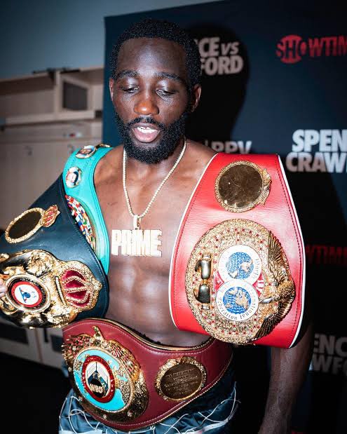 BOXINGnBBQ's tweet image. 🚨‼️TERENCE CRAWFORD DOES IT‼️🚨
116-112 115-113 115-113!
‼️HE BEATS CANELO ALVAREZ‼️
NOW 42-0 and a 3 division undisputed champion ‼️
🤯🤯🤯
#BOXINGnBBQ
#BOXING
#CaneloCrawford