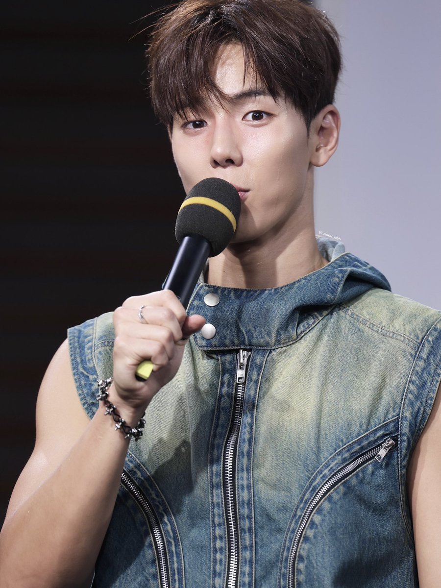 monu_mbb's tweet image. 250913 음악중심 미니팬미팅

나의 션채..🤎💚