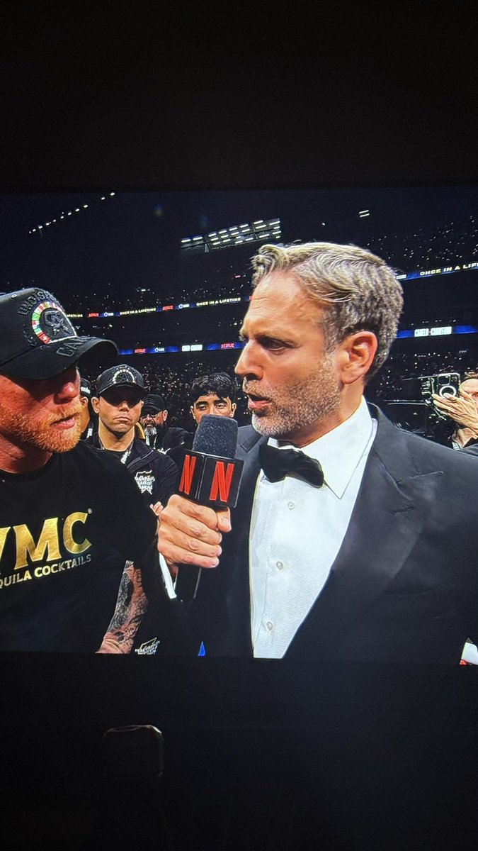 #maxkellerman  is shaking . Is he nervous?