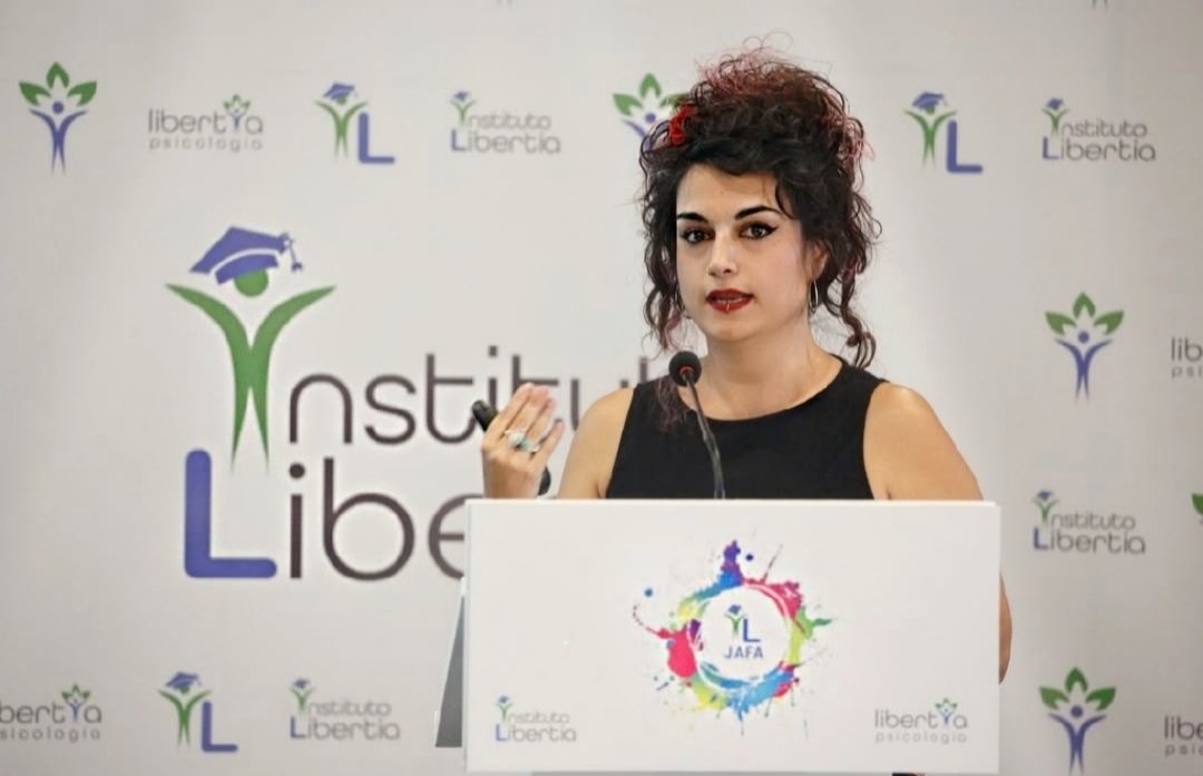 kalea_radical's tweet photo. Otro año más, en las #JAFA 🥹 Me llevo mucho cariño, respeto y la sensación de que hay sed de debate genuino en nuestra comunidad. 🤩🤩 Gracias a les compañeres por el intercambio de ideas y por arroparme como lo hicisteis https://t.co/UOR0c0LrGO