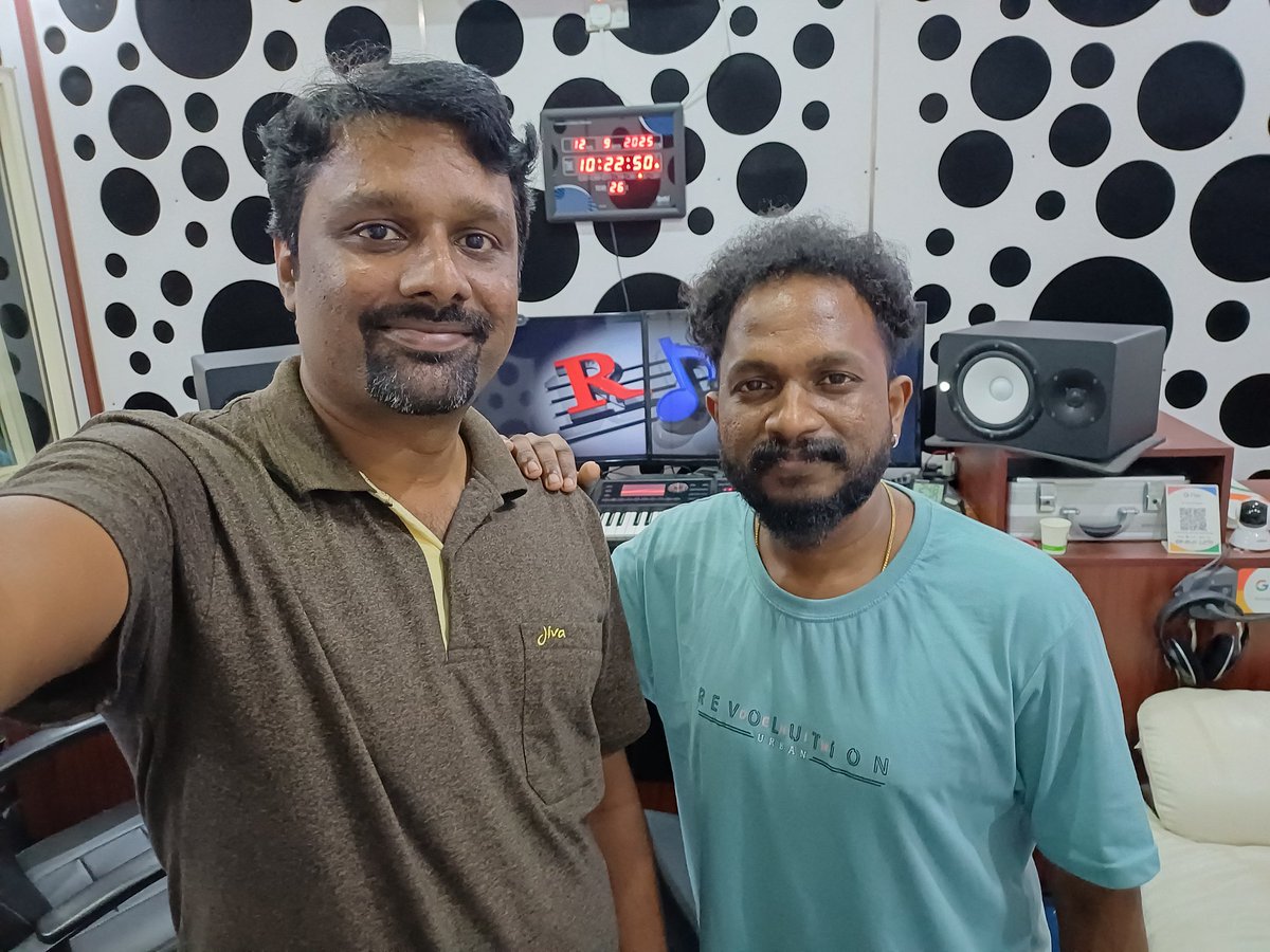 rjsoundstudios's tweet photo. A moment of passion and dedication – me with talented singer Nidhin Raj again, right after wrapping up the recording of a brandnew song and background score vocals for a short movie. Always had great musical vibe working with him! 

#recordingsession #RJSoundStudio #songrecordin https://t.co/Eqwc30vjqJ