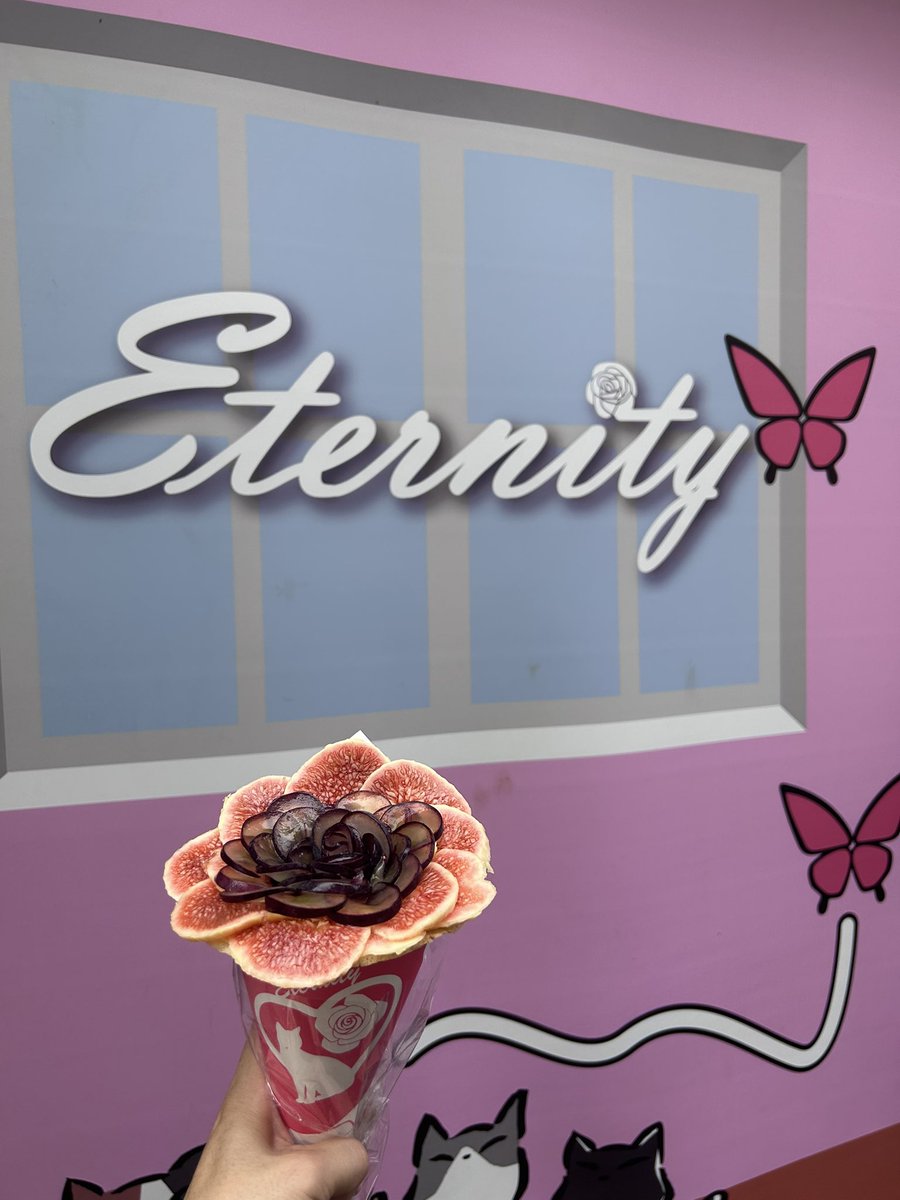 いちじくとぶどうのお花のような
クレープ🍇
どーーーーーん‼️