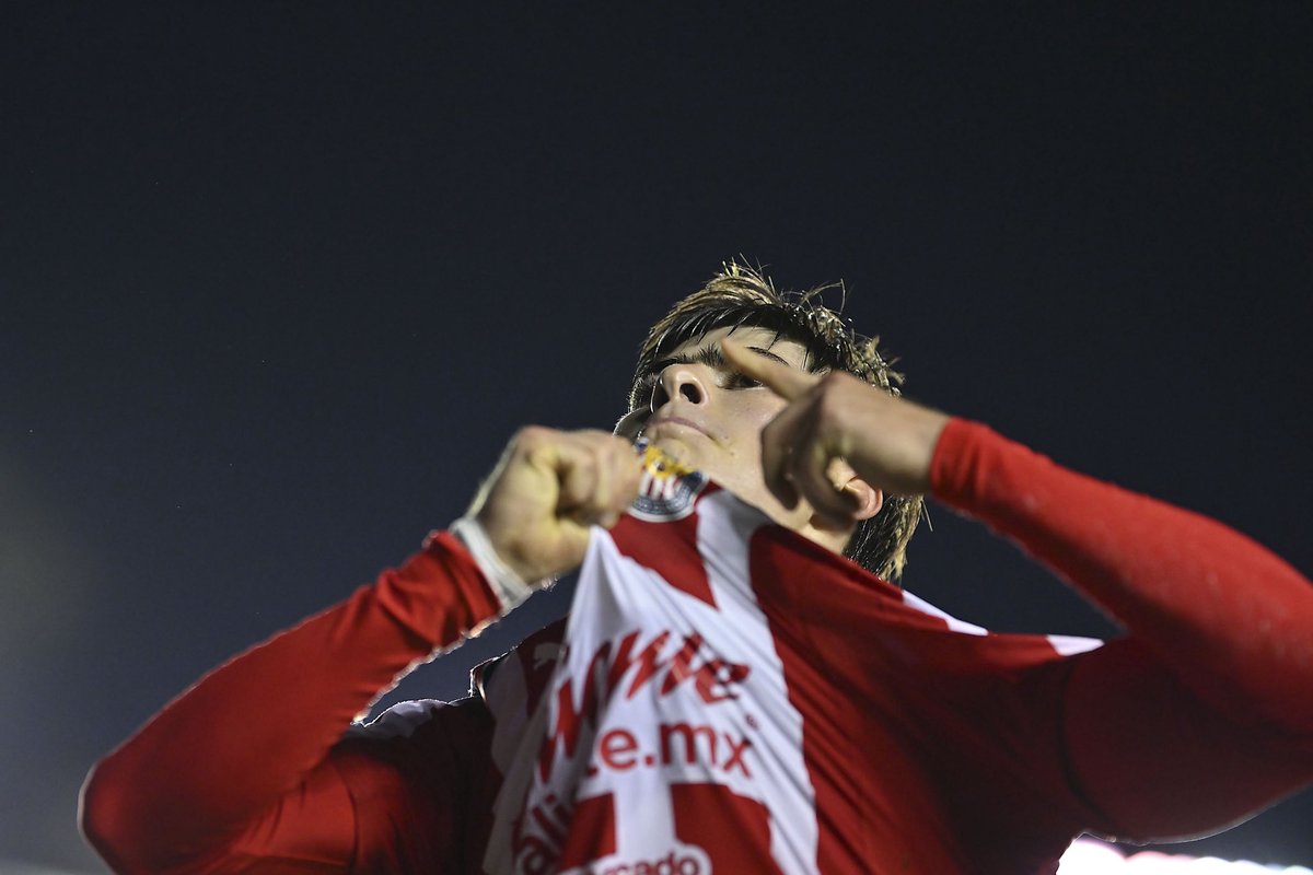 CHIVAS tweet media