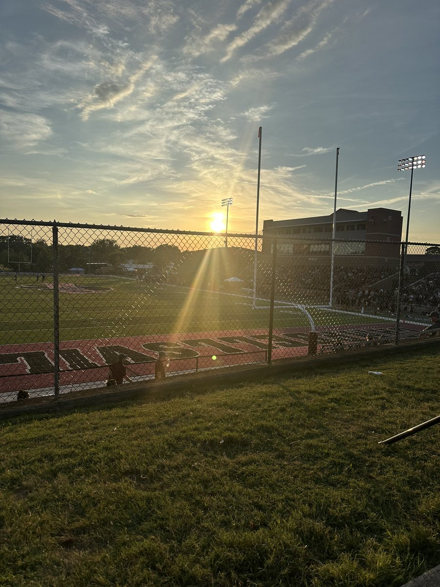 CVilleLTS's tweet image. TIGERS WIN!!