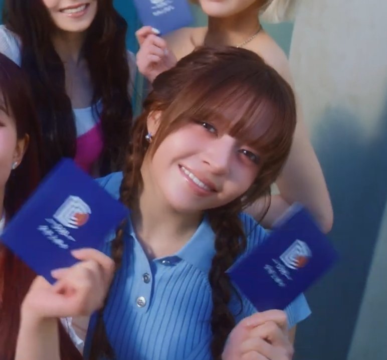 sapphicxswift's tweet photo. just remembered this lily exists https://t.co/4nRXDg2ND4