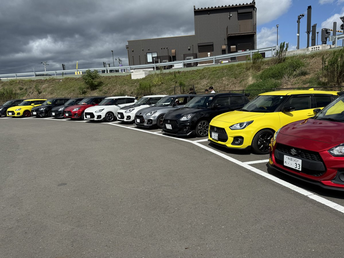 Blue_Berry9368's tweet image. 平泉スイフト、アルトオフ会
ありがとうございました！
コミュ障なんで空気のようにしてただけですが
色な方の車のカスタム見れて楽しかったです☺️