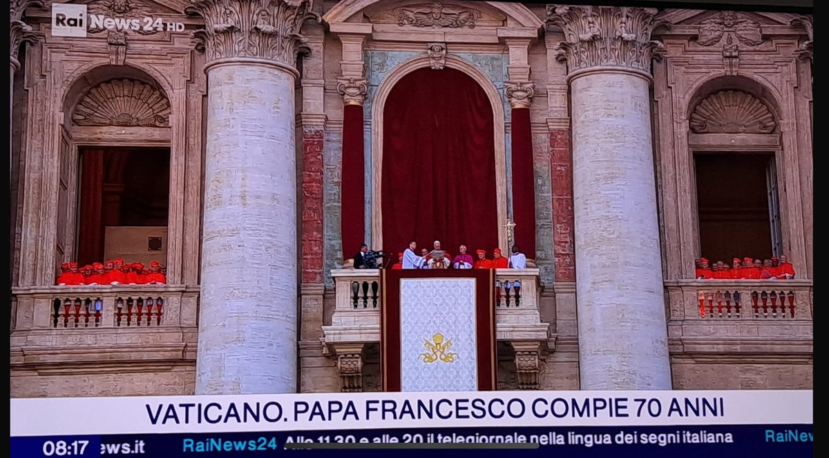 gli auguri a Papa Leone che entreranno nella Storia del  Giornalismo . Ecco  il risultato della più grande redazione d’Italia. Nella  prossima discussione su aumento canone e risorse certe ricordiamoci di questo grave  errore. Altro che piano Newsroom ci vorrebbe….
