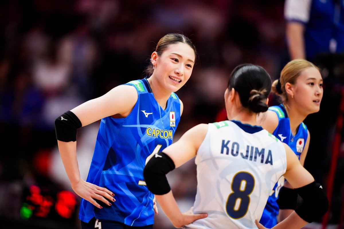 石川真佑　女子バレー　等身大タペストリー　等身大ポスター 石川真佑 女子バレー 等身大タペストリー 等身大ポスター - メルカリ