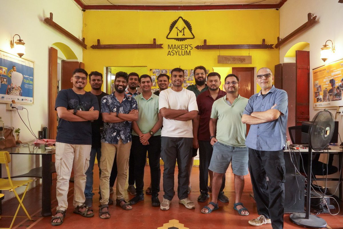 V4 <a href="/makerville_io/">Makerville</a> Conf

(Missing a few who were here yesterday)