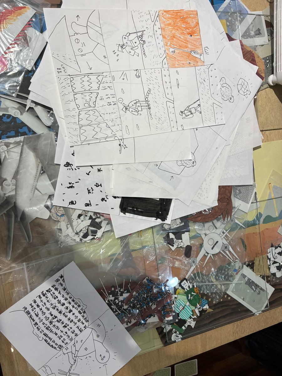 33misaaaaaaaa33's tweet photo. 金柑画廊へ萌児くんの個展” Hoichi 途中経過点”行って参りました！！！
絵コンテや実際に使った切り絵で作られた作品や原画、制作動画、もちろんHoichiのアニメーション も手作りの琵琶と共に、、、絶対に絶対に見た方がいい‼️
情報量の渦により、また行って原画を選びたいです！購入できるとは… https://t.co/z3w4kMBZDR