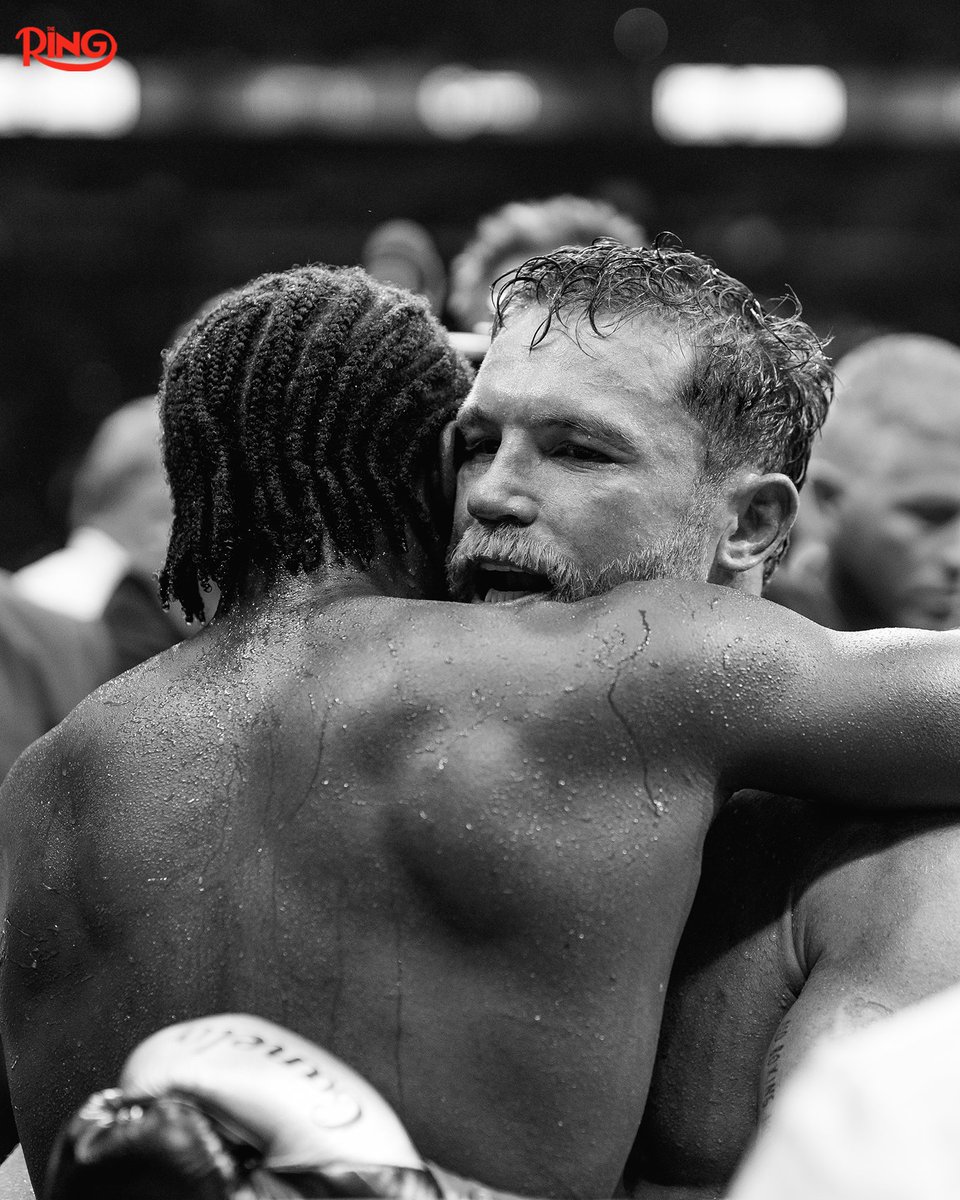 Nothing but respect between two pound-for-pound greats 👏🏽 

#CaneloCrawford on Netflix l #RiyadhSeasonCard | Riyadh Season 🥊