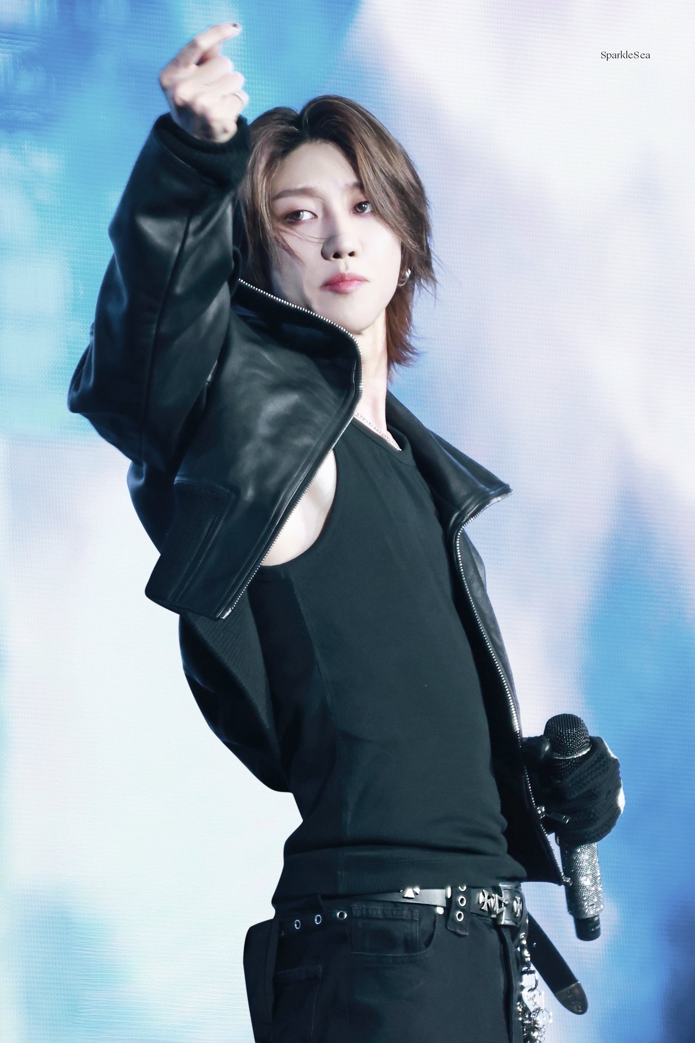 SHINee ジョンヒョン　山荷葉 SHINee ジョンヒョン 小説 山荷葉