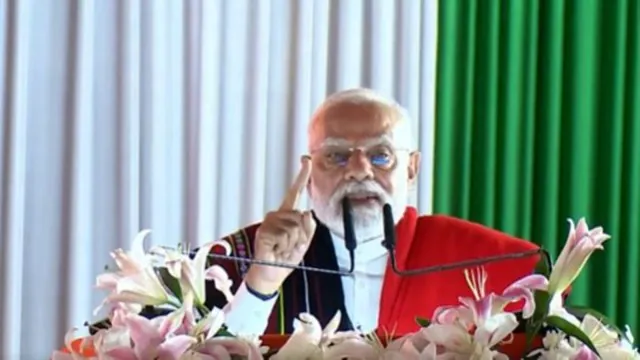 ObserverNE_24_7's tweet photo. PM Narendra Modi visited Manipur, but people expressed dissatisfaction, questioning his delayed action. 

#Manipur #PMModi #WhySoLate #PMOIndia https://t.co/UdGka9qehR