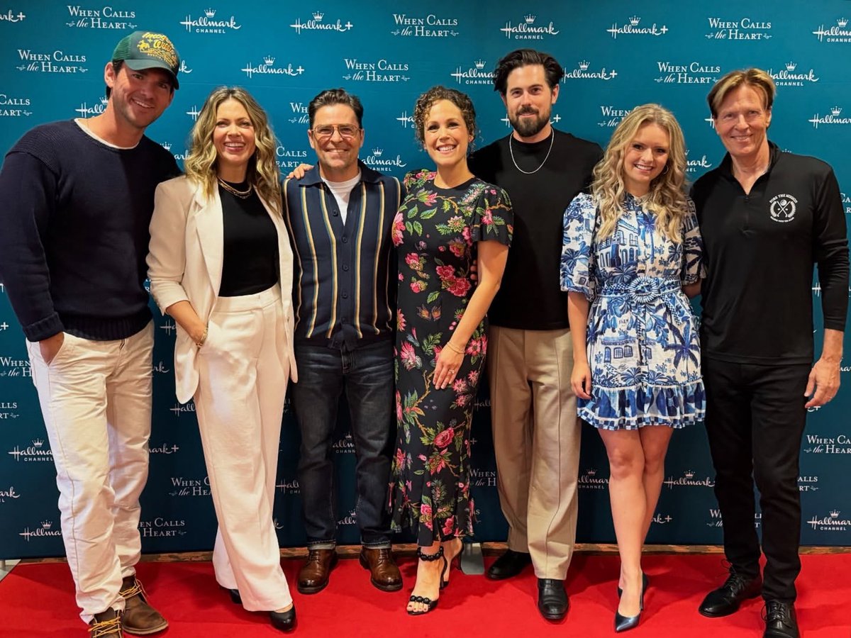 HallmarkWCTH's tweet photo. What an exciting day at @HeartiesHFR! #Hearties #HFR2025 @hallmarkchannel https://t.co/W4WvNiDm3E