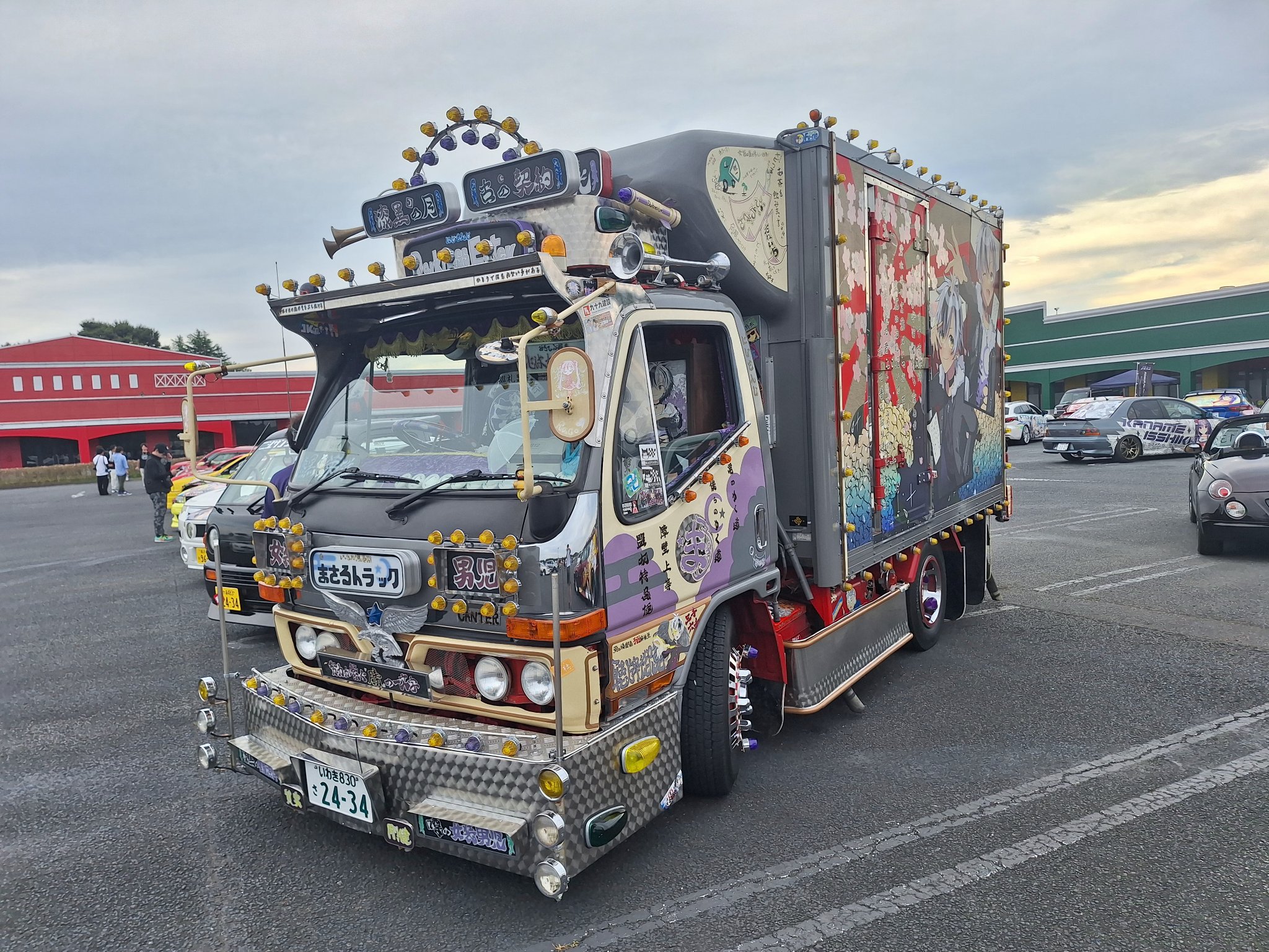 デコトラ　まとめて syotaaa123456789さんの愛機スーパーグレートベースのニシテツ