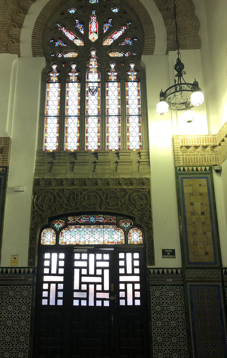 #stainedglasssunday 
Toledo railway station