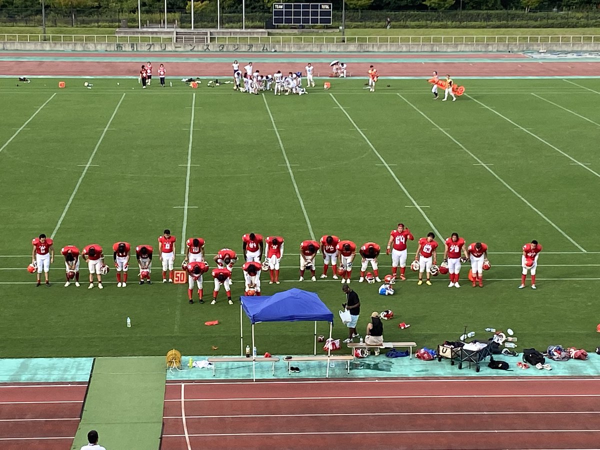 2025年9月14日 アグレッサーズ vs クエーサーズ

   AR QS
1Q  7  0
2Q  0  0
3Q  3  0
4Q  6 12
   16 12

7月に接戦を演じたばかりの好カード。
ARはランで幸先よく先制。アジャストされた後もロングパスを交えて突き放す。
対するQSは春同様にピーキーな攻撃で肉薄するも3つのTOが響いた。