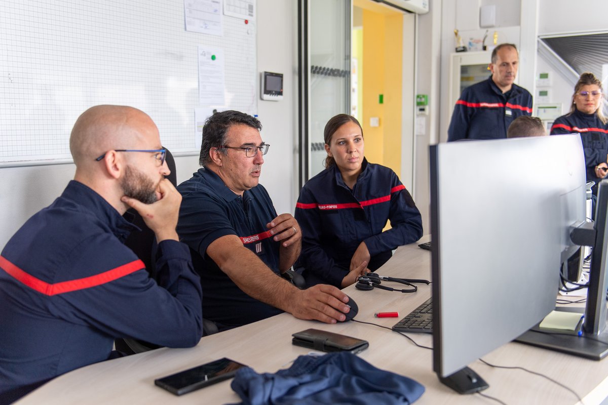 SDIS71's tweet image. #JAI 🔥 Journée d&apos;accueil et d&apos;intégration hier pour 56 #SPV et 2 #PATS qui intègrent le @SDIS71.
🤝Souhaitons la bienvenue aux nouvelles recrues au sein de notre corporation ! 😉
📸@NicolasTitre