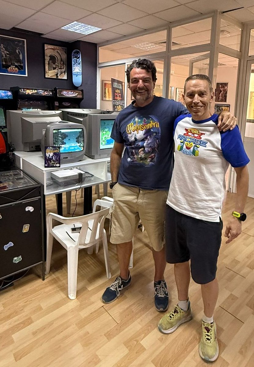 Ya tiene su copia de #malasombra <a href="/ELTEMPLOARCADE/">EL TEMPLO DEL ARCADE</a> 

Probada y soplada

Gracias por vuestro apoyo y gracias a tod@s los que os acercasteis a por vuestra copia.

#nes #nesdev #pixelart