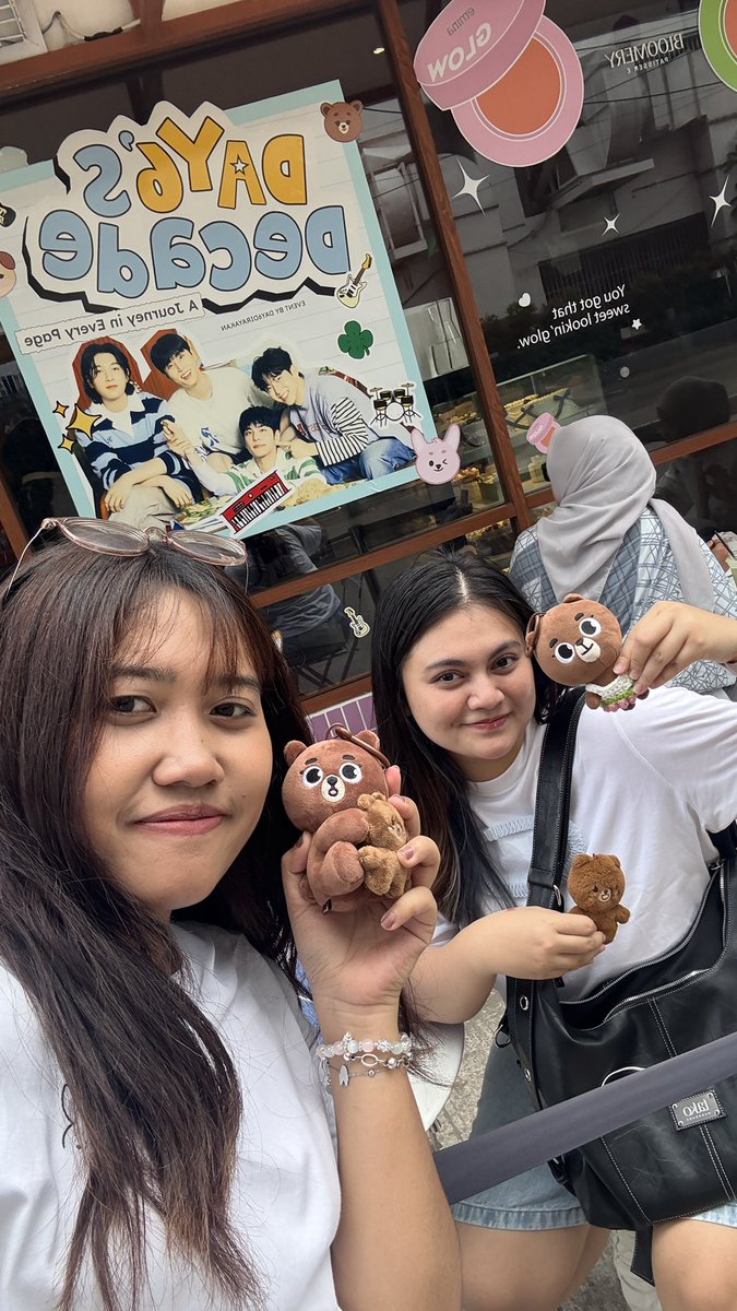 ddalkiuyyu's tweet photo. #Day6inEveryPage 🍀✨ https://t.co/cfV26lbhQp