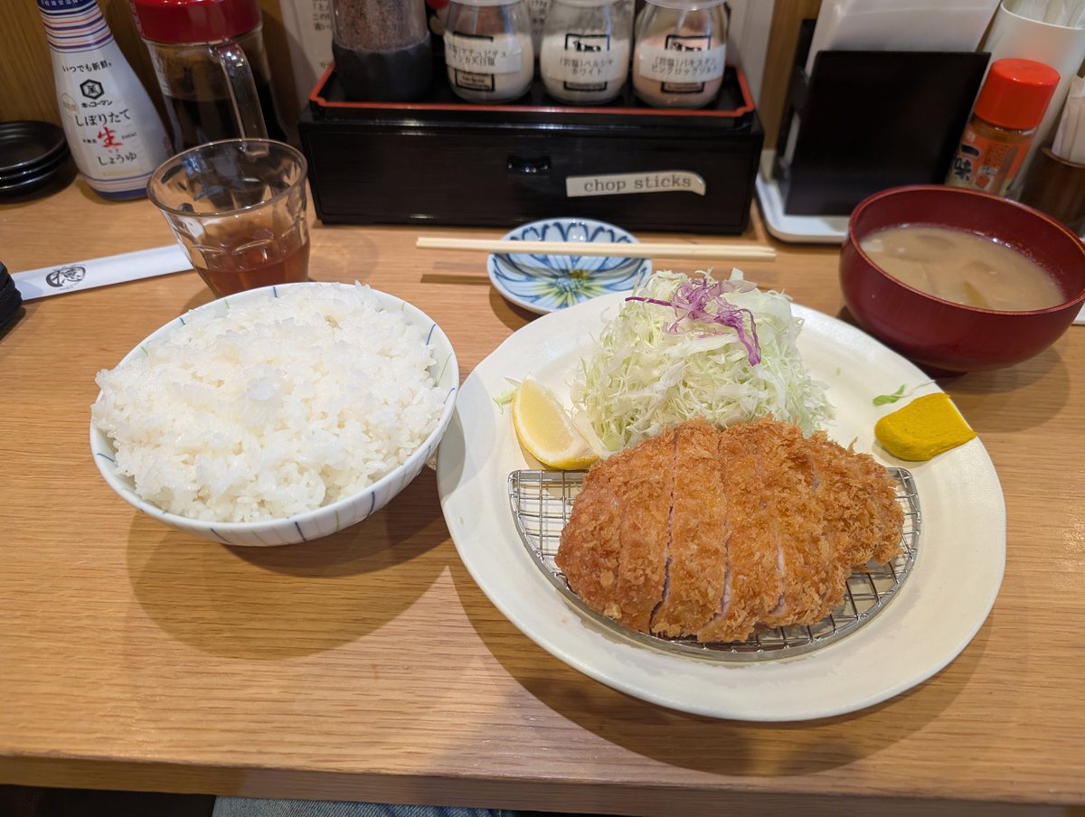 とおる (@jvs4cfuy4z54552) on Twitter photo 