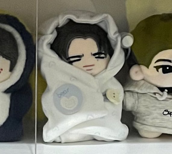 etoiledew's tweet photo. #edask yang wl-in doll jay jaydumi atau ni-ki hongdouni boleh spill budget di dm atau reply…? ready ina ya lengkap &amp; clean https://t.co/5VbiWNfyQA