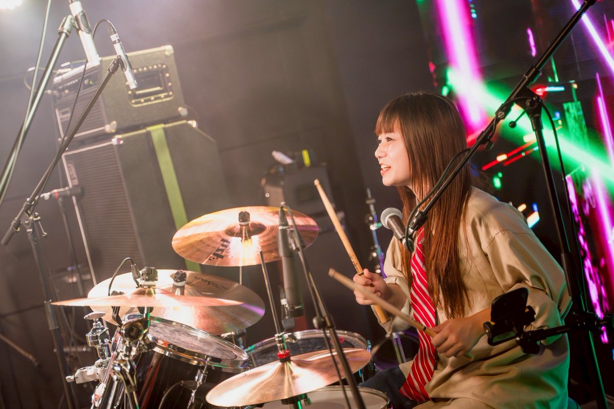 Retro_Page_'s tweet photo. Live pic…📸

Dr. @sio_sio_s2 栞音-sio-

2025.9.7.SUN

梅田LIVE SPACE ODYSSEY @UMEDA_ODYSSEY 

SMASH YOUTH presents
“進取果敢 vol.2”
-ODYSSEY OPENING PARTY!!!

Photo by ぴろ https://t.co/9pYdv5P6PZ