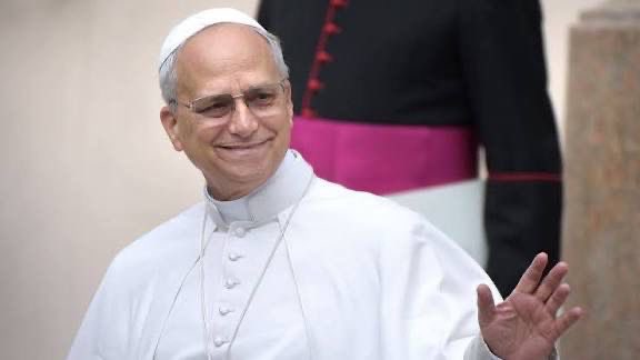 Desde Sevilla felicitamos al Papa León XIV en el día de su 70 cumpleaños. Hoy pedimos a Dios por su ministerio, sus intenciones y le encomendamos al amparo materno de la Virgen de los Reyes. ¡Féliz cumpleaños Santo Padre de parte toda la Archidiócesis de Sevilla!