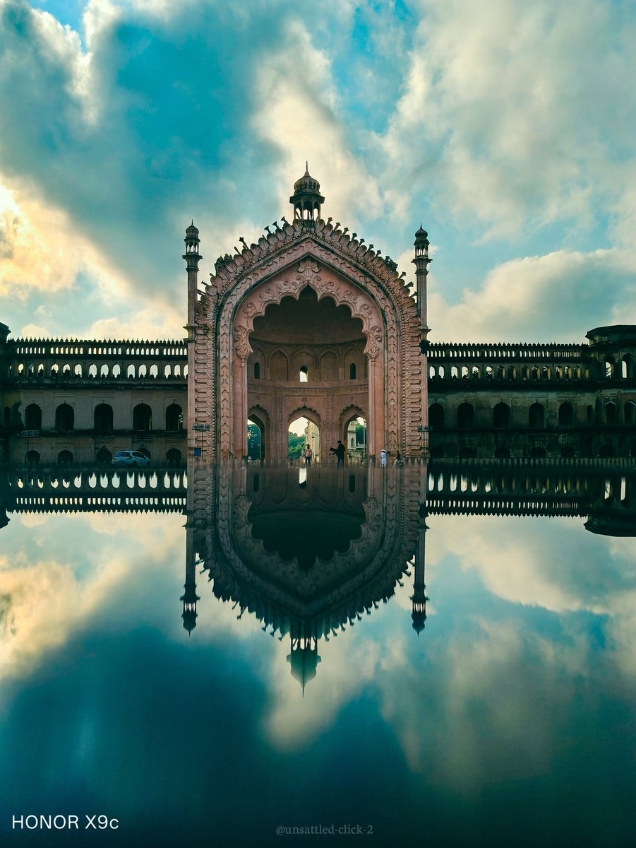 Sarvesh02697858's tweet photo. Architecture that tells stories, reflections that whisper secrets. 🕌
.
Follow for more @unsattled_click_2
.
Device 📱 HONOR X9c
.
#HONORTech
#HONORClub
#HONORIndia
#HonorX9c5G
#Honor
#HonorX9c5G
#HonorCommunity
#HONORMoment
#ShotOnHonor #ShotOnSnapdragon
#LucknowHeritage https://t.co/cOn0jNHJly