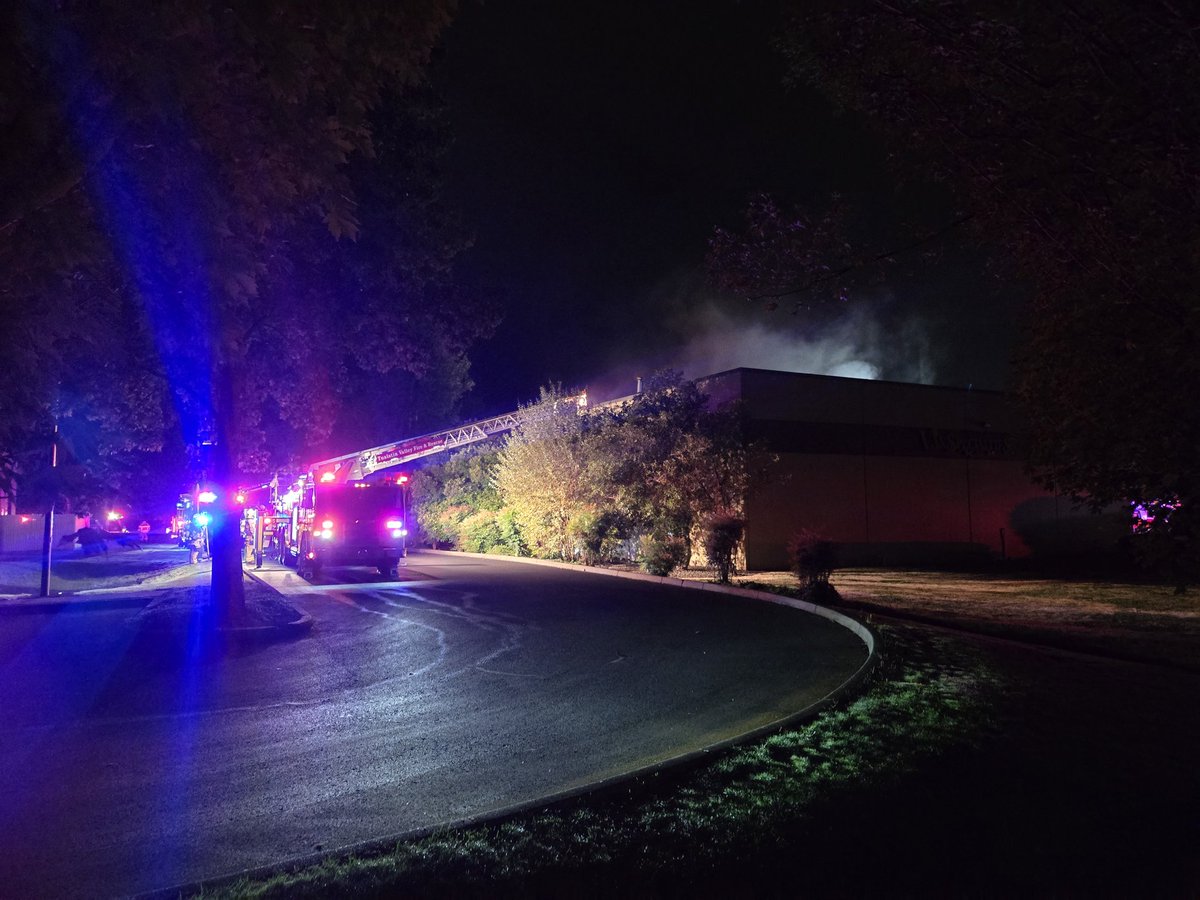 FlowerCrow tweet media