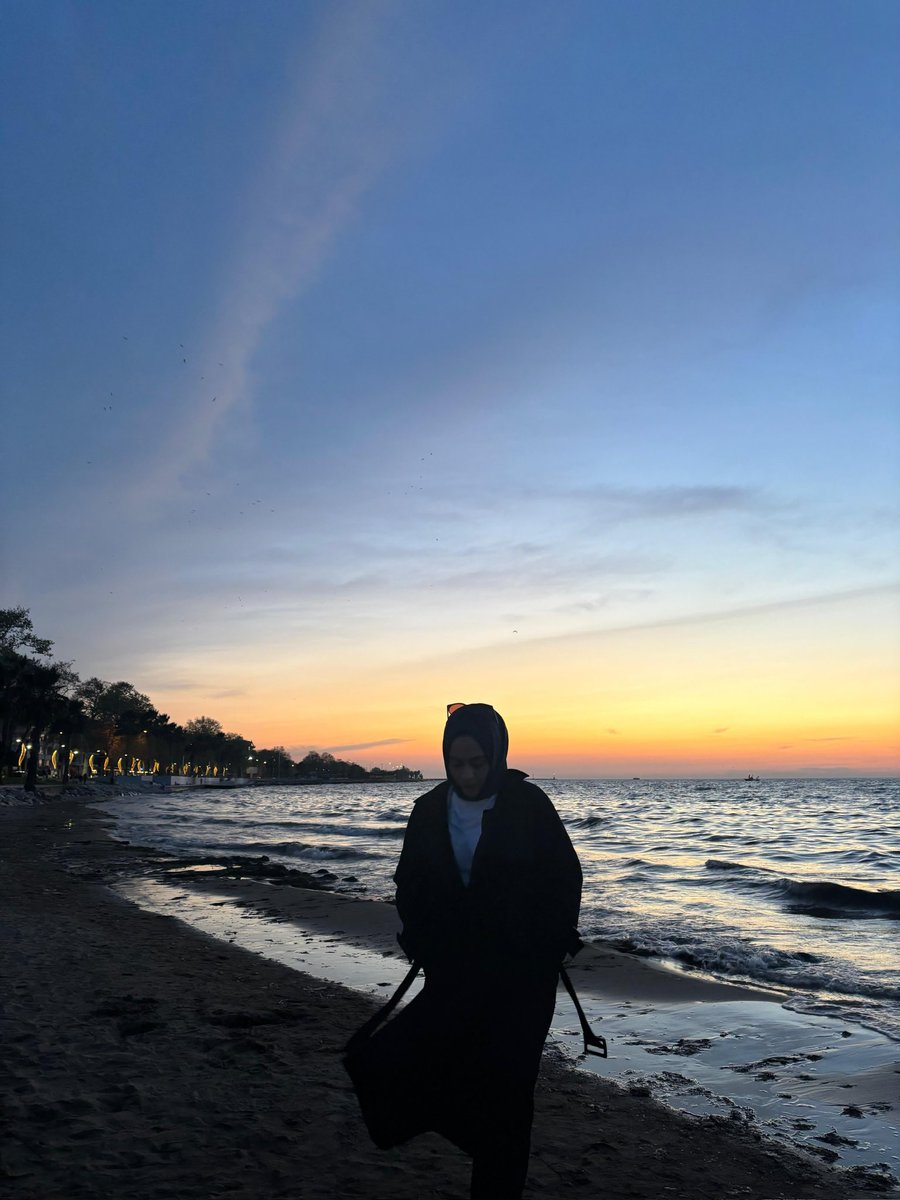 Arka fonda; Madrigal/ Seni Dert Etmeler 🌺✨