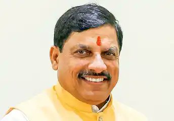 मै आप सबका साथ मांग रही हूं mp को अन्याय मुक्त बनाने के लिए 
हमने जान पर खतरा मोल लिया सभी पेटीशनर को धमकियां दी गई हैं फोन कॉल्स व्हाट्सएप आदि से 
फिर भी हम अपने आने वाले पीढ़ी के लिए डटे हुए हैं  - Message from a PETITIONER 

They are getting threats  .. Fight Today For your