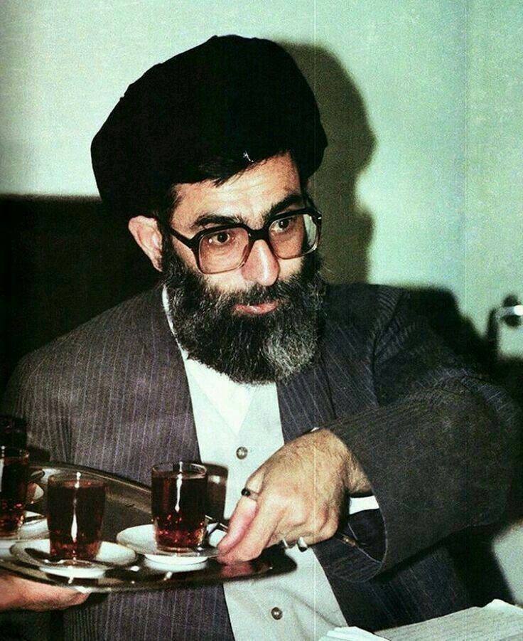 moheb_ali68's tweet photo. بفرمایید چای :)
سلامتی شون صلوات https://t.co/ZNRwpY8o3X