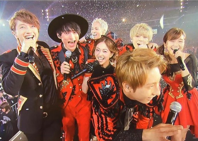 N_yui_24's tweet photo. わたしの青春を捧げた人達
20周年おめでとうございます🥺🌈

 #AAA20thAnniversary https://t.co/rnxEx2aTy9