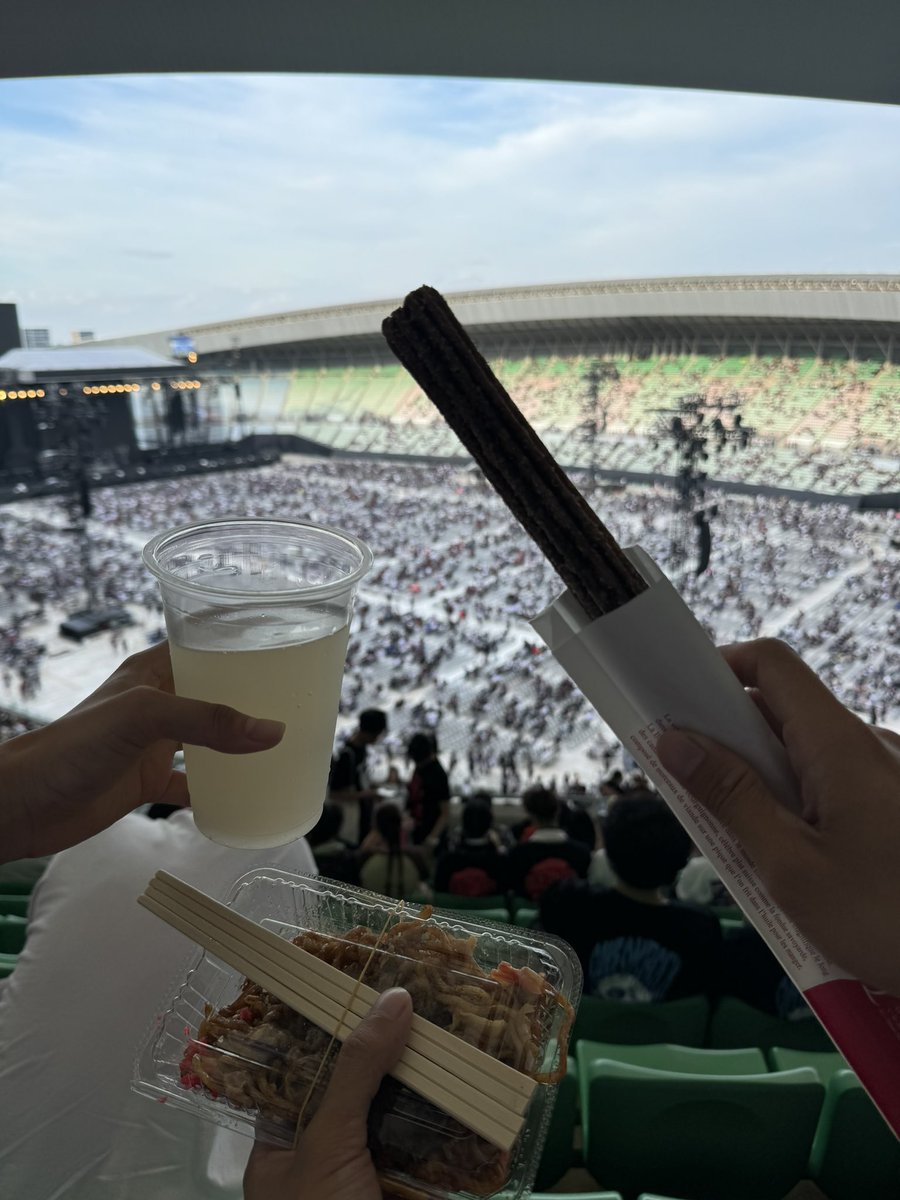 spmn3_'s tweet photo. 高所恐怖症が出そうと思いながら腹ごしらえ。 https://t.co/pAVj3rVDnH